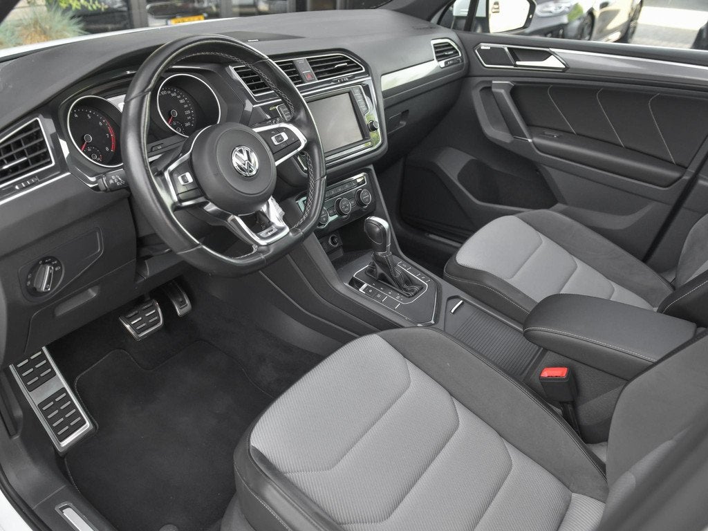 Volkswagen Tiguan 1.4 TSI R-Line Panoramadak Dynaudio Navi S, Stof, Euro 6, 4 cilinders, 150 pk