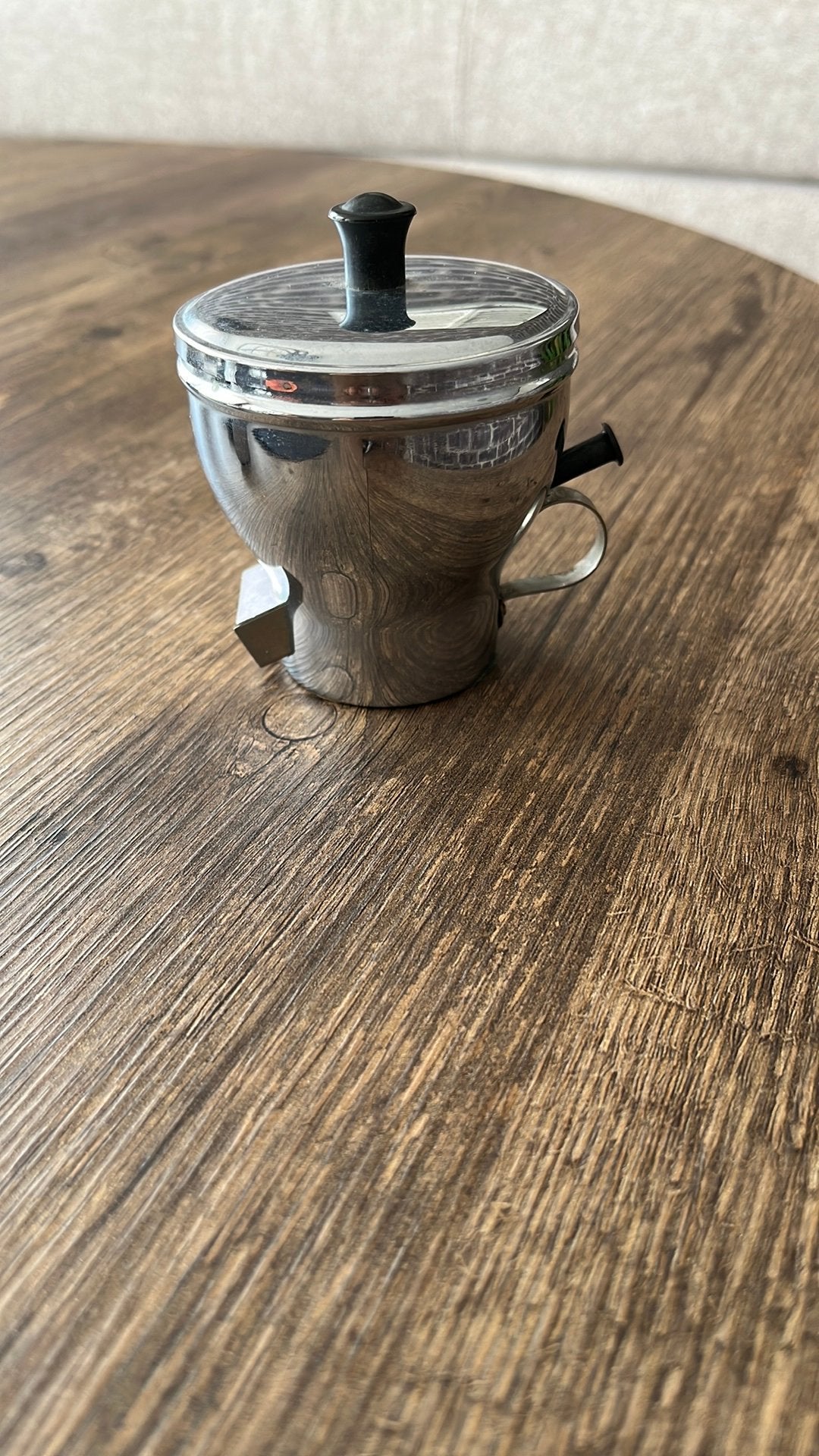 Suiker dispenser, Ophalen