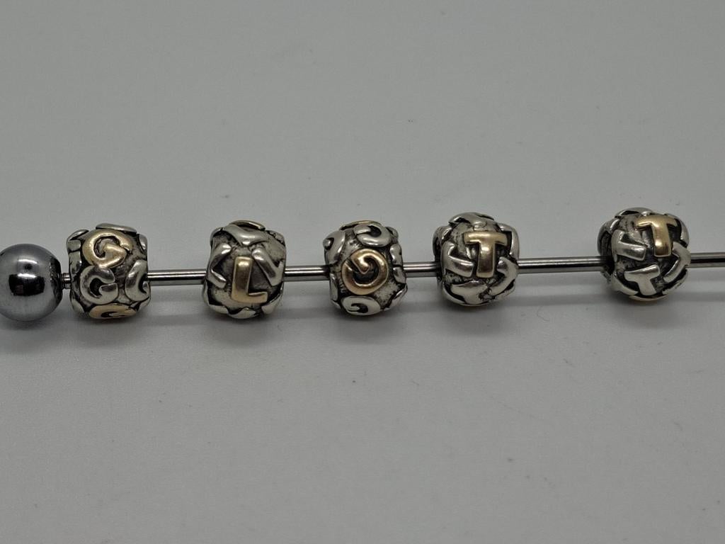 Pandora bedels zilver met 14k gouden letter G, L, T, Sieraden, Tassen en Uiterlijk, Bedels, Pandora, Ophalen of Verzenden, Zo goed als nieuw
