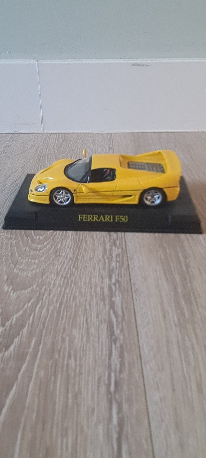 Gele Ferrari F50 modelauto - Schaalmodel, Ophalen of Verzenden, Zo goed als nieuw, Overige merken
