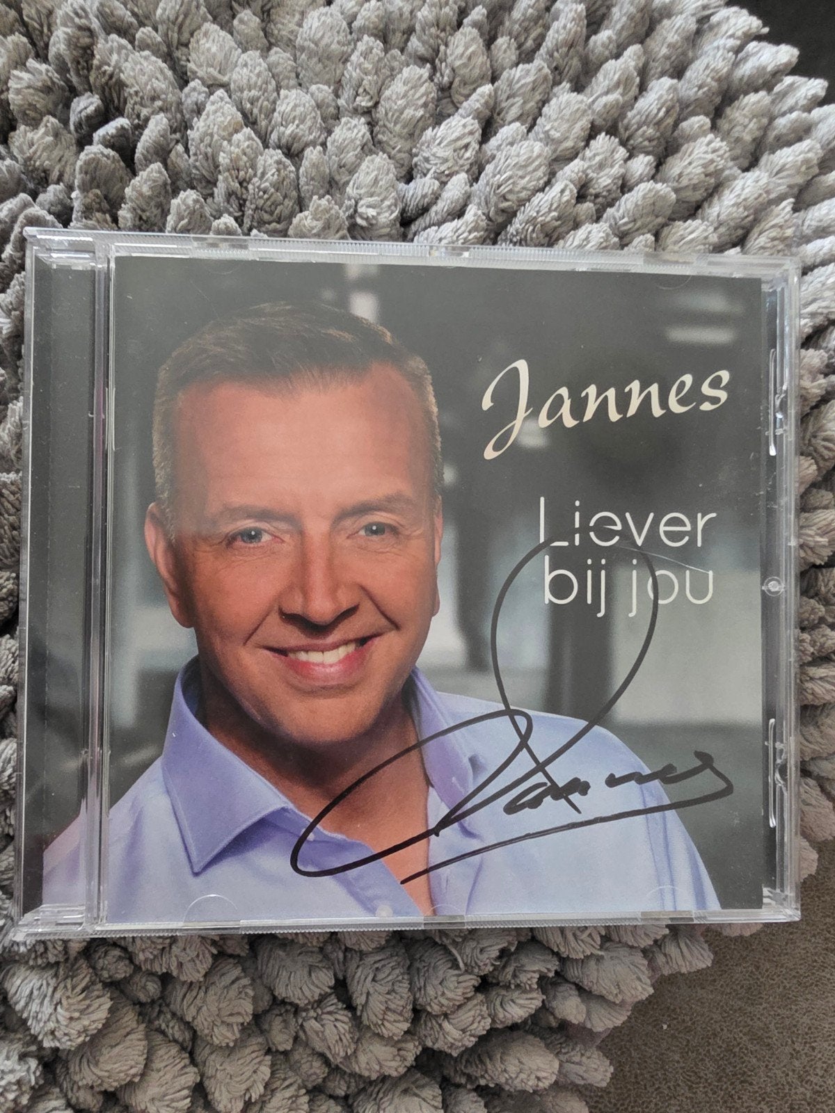 Jannes - Liever bij jou (Gesigneerd), Ophalen of Verzenden, Zo goed als nieuw, Levenslied of Smartlap, Gesigneerd