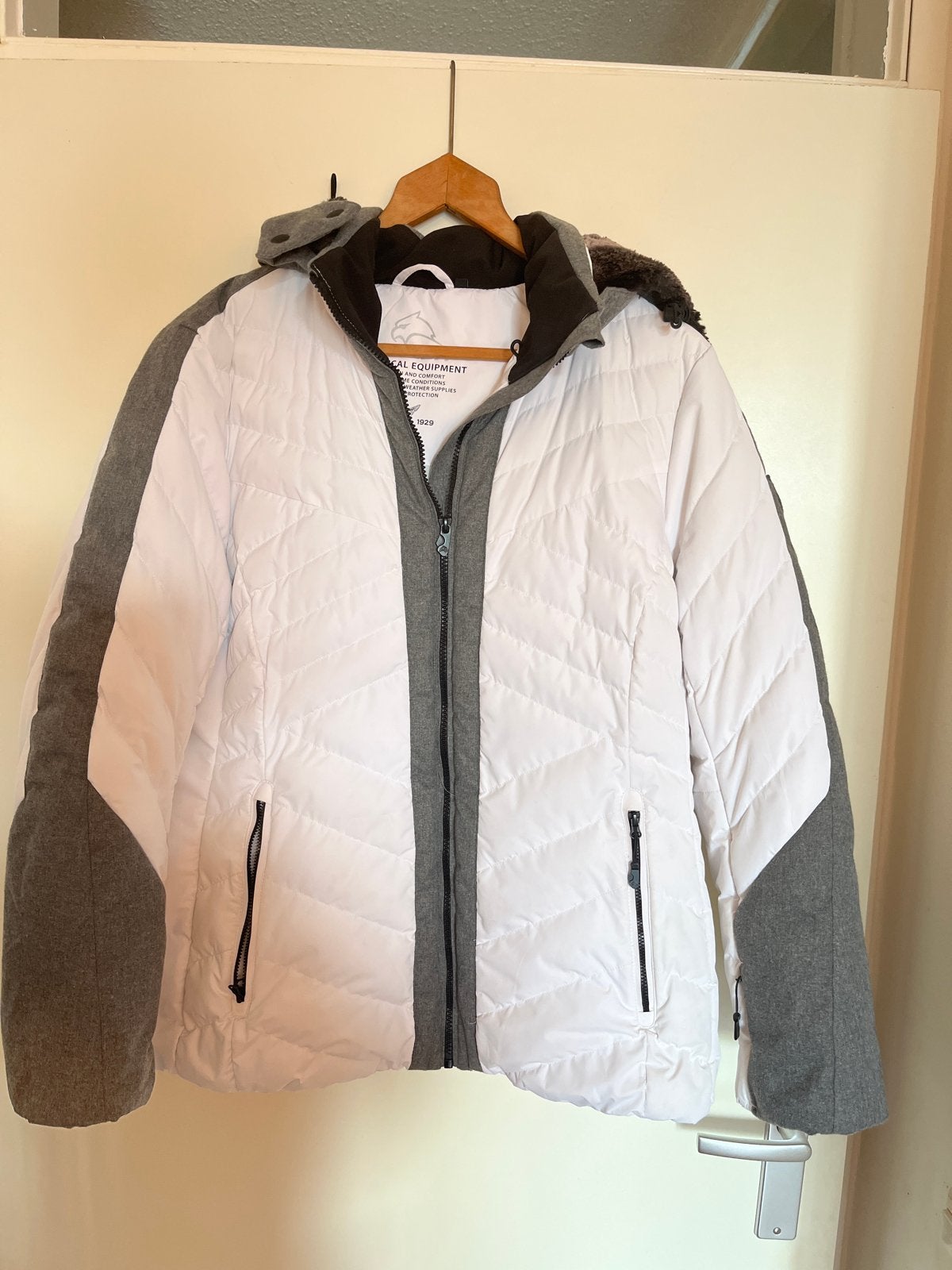 Falcon Winterjas Dames 3XL - Wit/Grijs met Bontvoering, Ophalen of Verzenden, Zo goed als nieuw, Maat 46/48 (XL) of groter, Wit