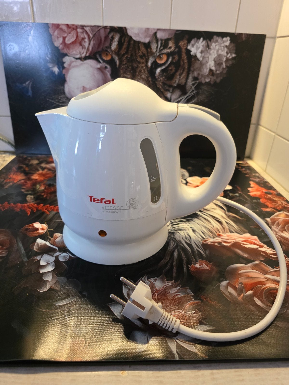 Tefal waterkoker, 1 tot 2 liter, Ophalen, Zo goed als nieuw, Draadloos
