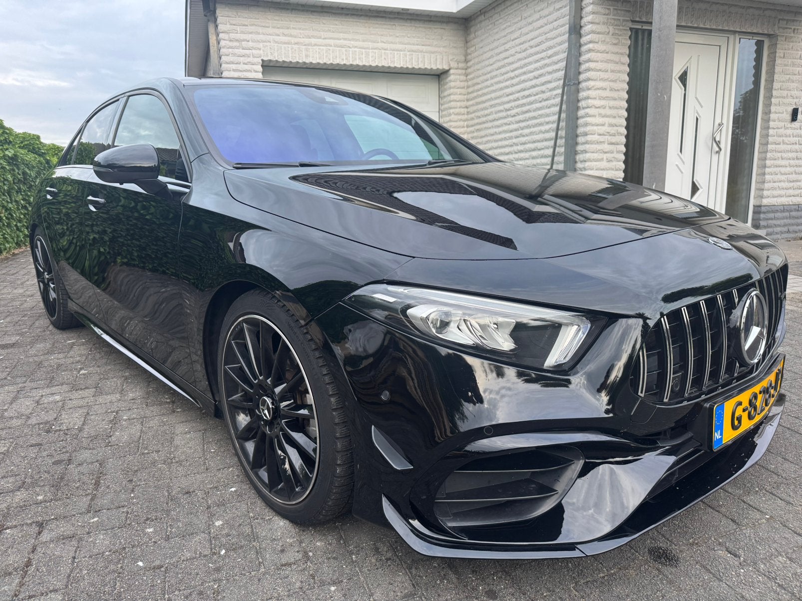 Mercedes A-Klasse A180 A35 AMG Pakket, 136 pk, 4 cilinders, Zwart, Origineel Nederlands