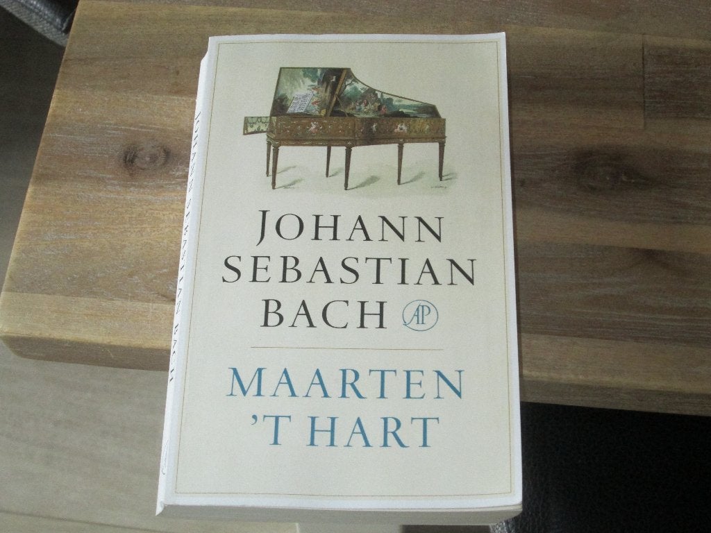 Maarten 't Hart Johann Sebastiaan Bach, Ophalen of Verzenden, Zo goed als nieuw