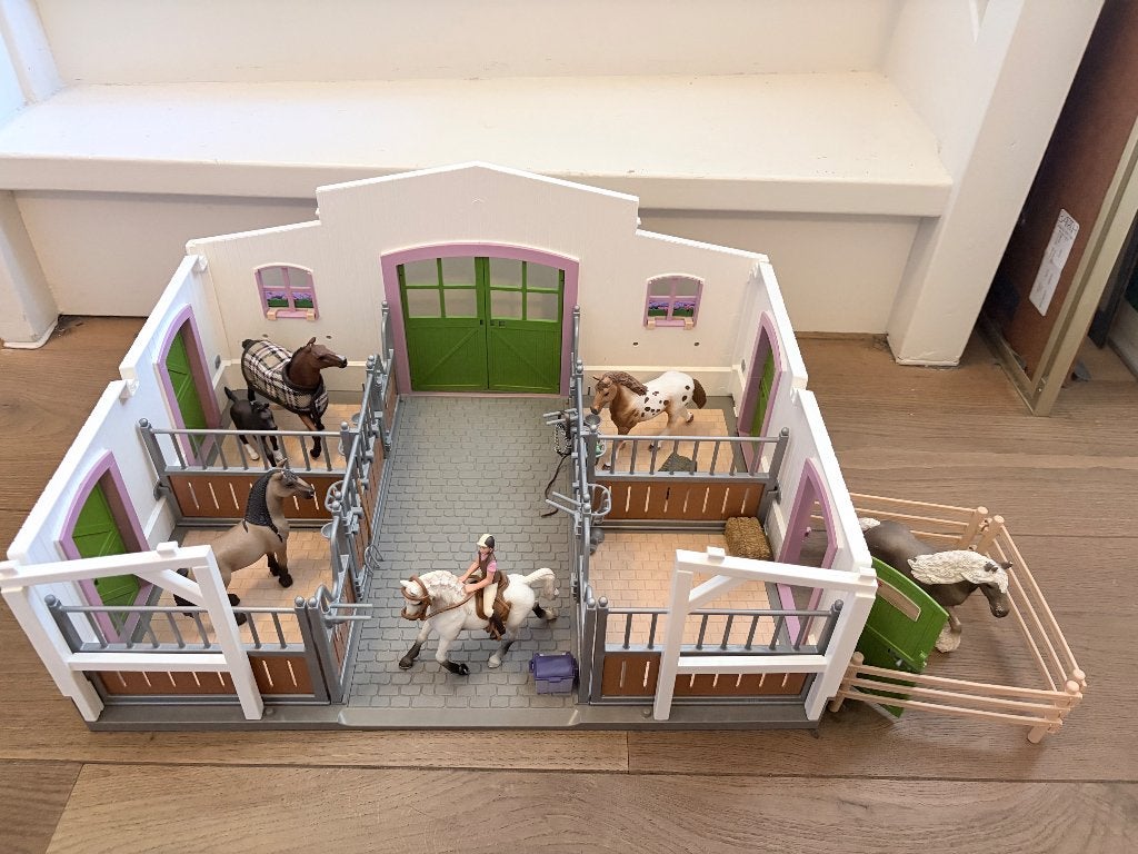 Complete manage van Schleich te koop!, Ophalen, Zo goed als nieuw