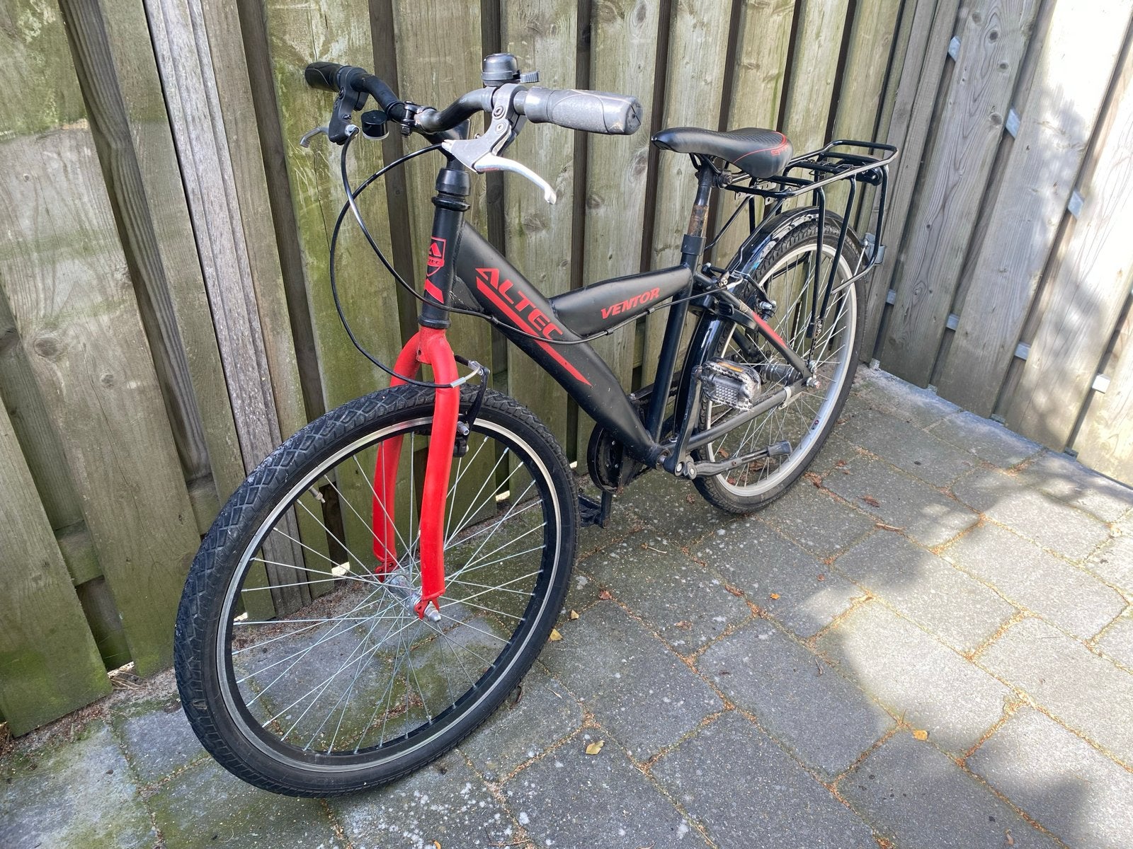 Altec Ventor kinderfiets 24 inch - Terugtraprem & handrem, Ophalen, Gebruikt, Terugtraprem, 20 inch of meer