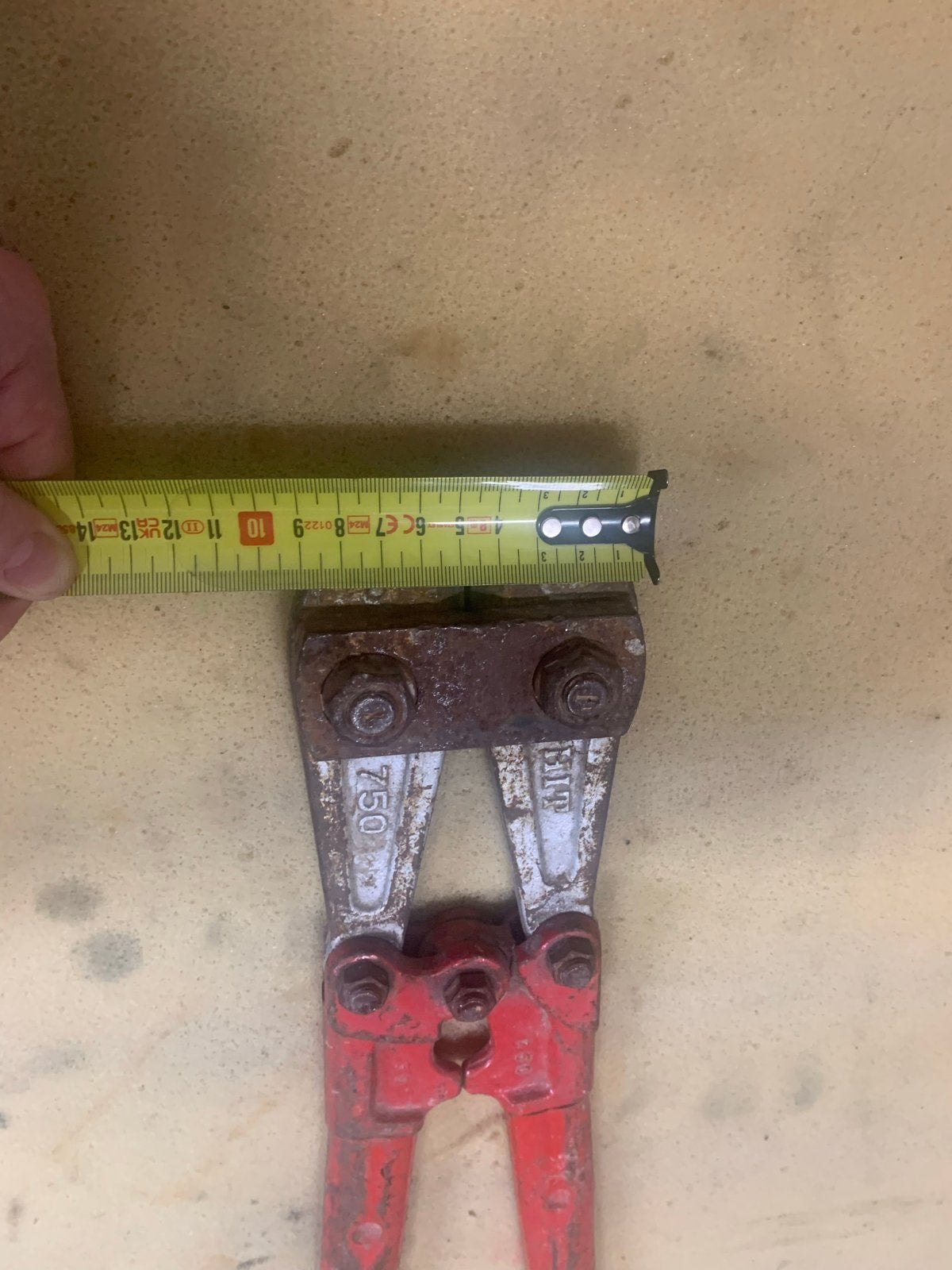 Betonschaar 750mm lengte, Doe-het-zelf en Verbouw, Gereedschap | Handgereedschap, Ophalen of Verzenden, Gebruikt, Snijgereedschap