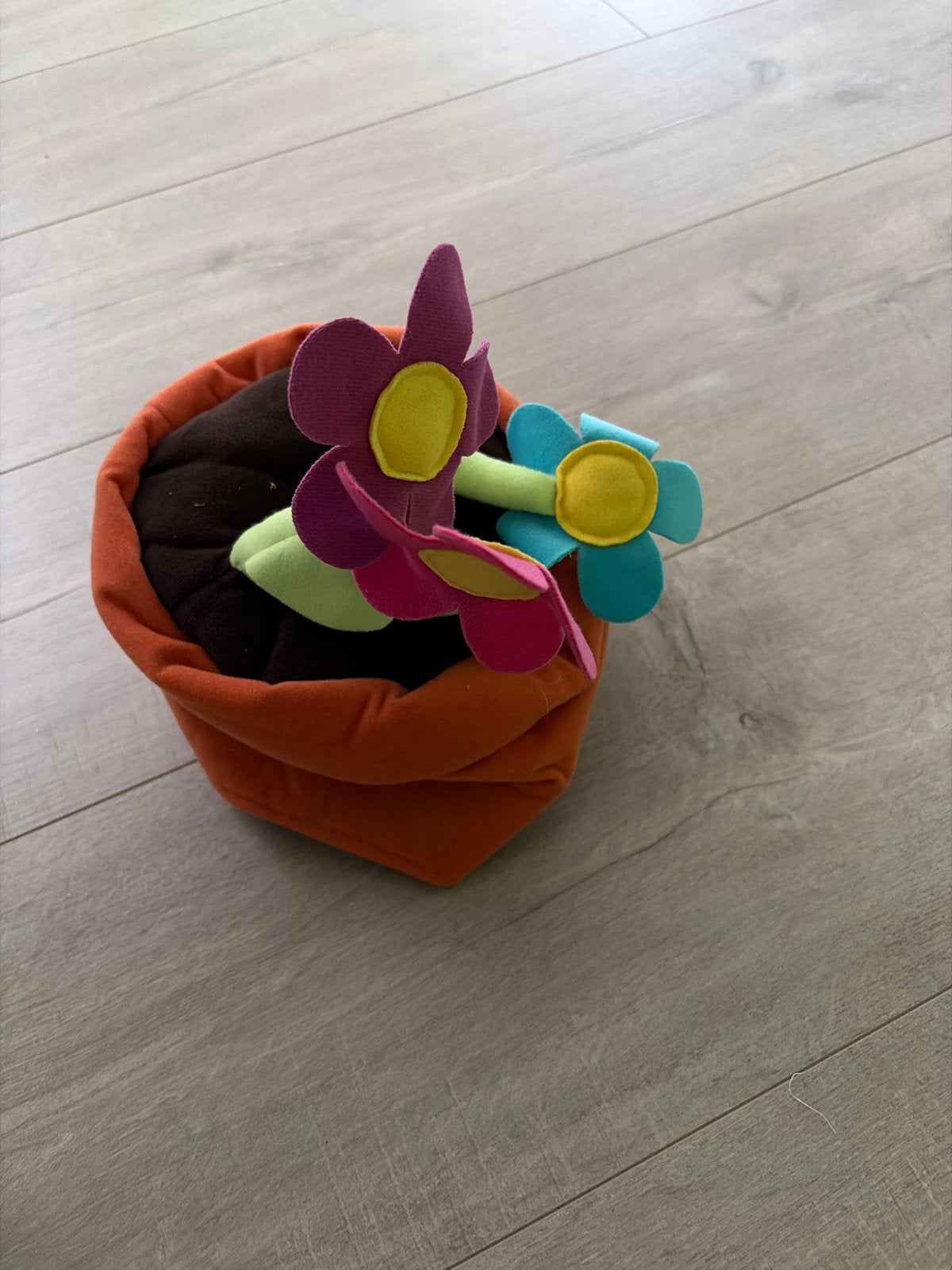 Leuke stoffen bloempot met bloemen - speelgoed, Ophalen of Verzenden, Gebruikt, Jongen of Meisje