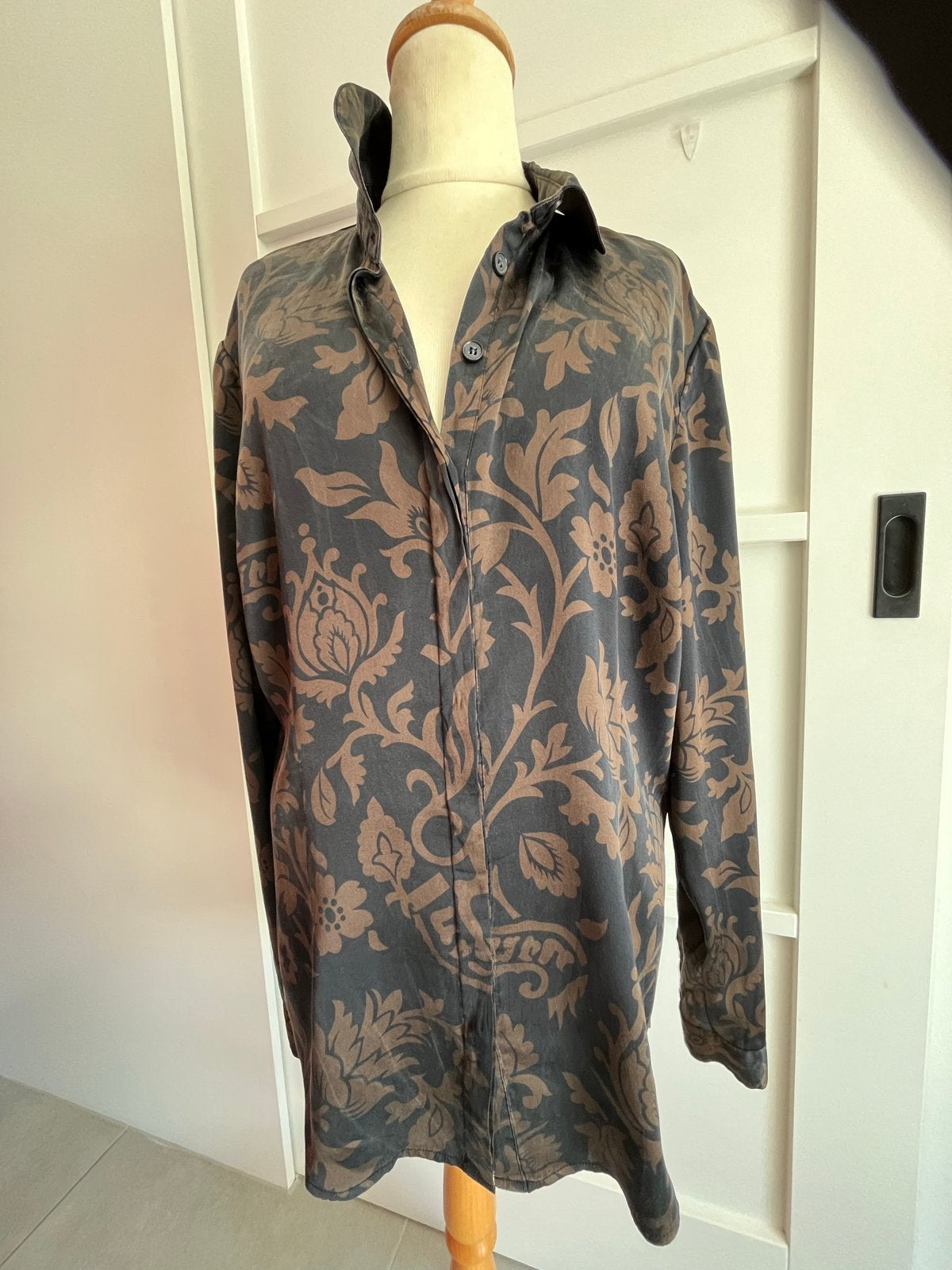 McGregor Zijden Blouse Maat 42 - Elegant en Comfortabel, Kleding | Dames, Ophalen of Verzenden, Zo goed als nieuw, Maat 42/44 (L)