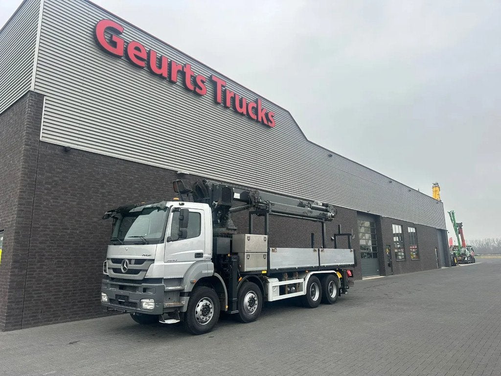 Mercedes-Benz Axor 3243 8X4 BB + MKG HMK 350 + JIB MONTAGEKR, Automaat, Euro 5, 428 pk, Mercedes-Benz