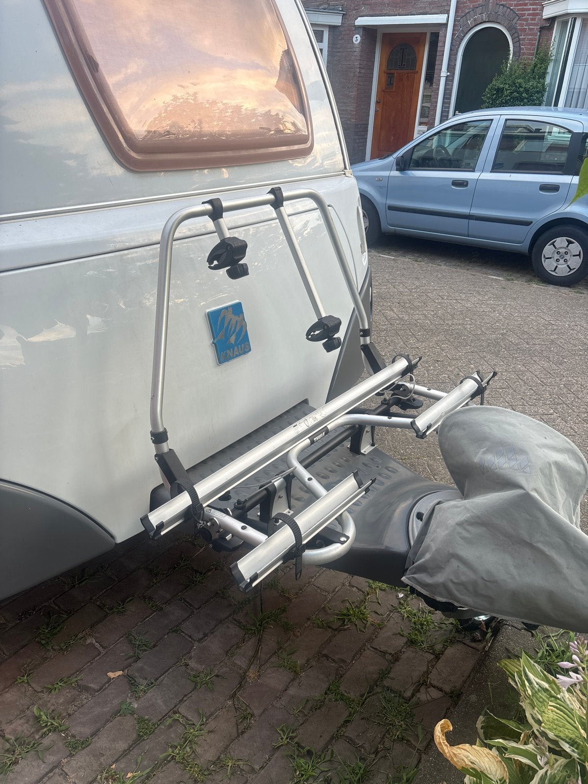 Thule Caravan Superb fietsendrager voor 2 fietsen, Achterklepdrager, Ophalen of Verzenden, Zo goed als nieuw, 2 fietsen