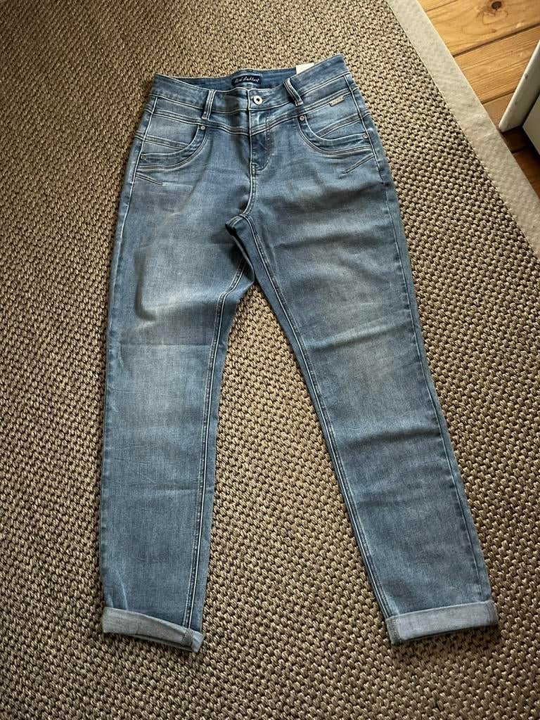 Nieuw! Red Button jeans Relax maat 38, Ophalen of Verzenden, Nieuw, Blauw, W30 - W32 (confectie 38/40)