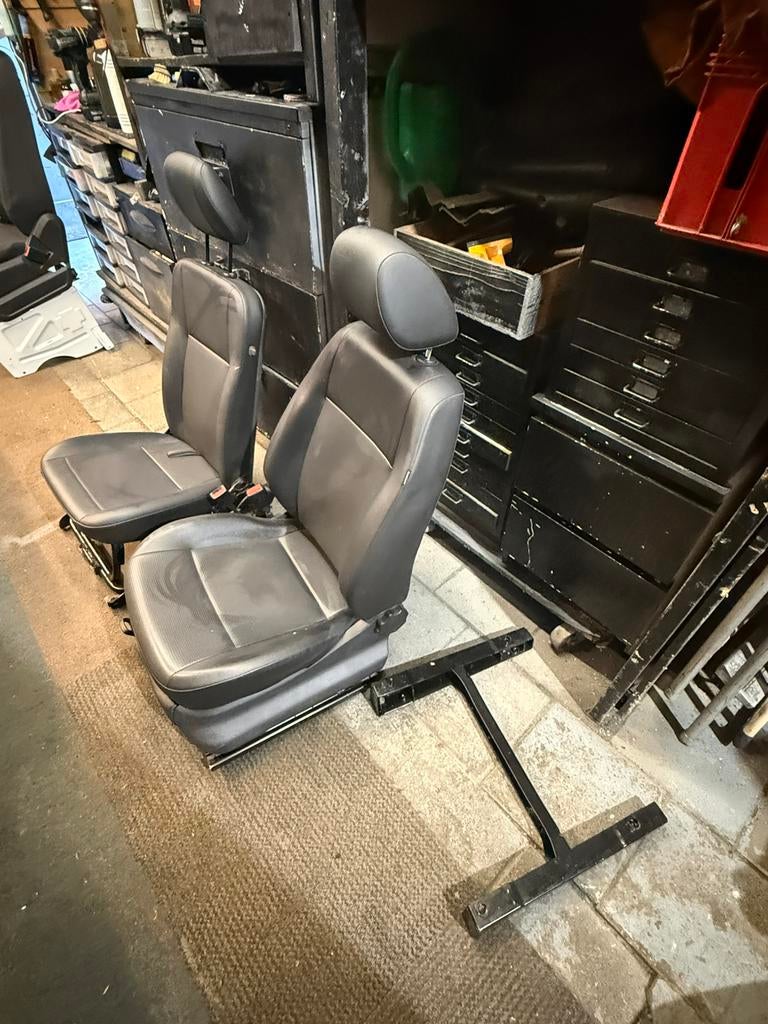 Setje vw caddy stoelen bestuurder en bijrijdersstoel, Auto-onderdelen, Interieur en Bekleding, Ophalen