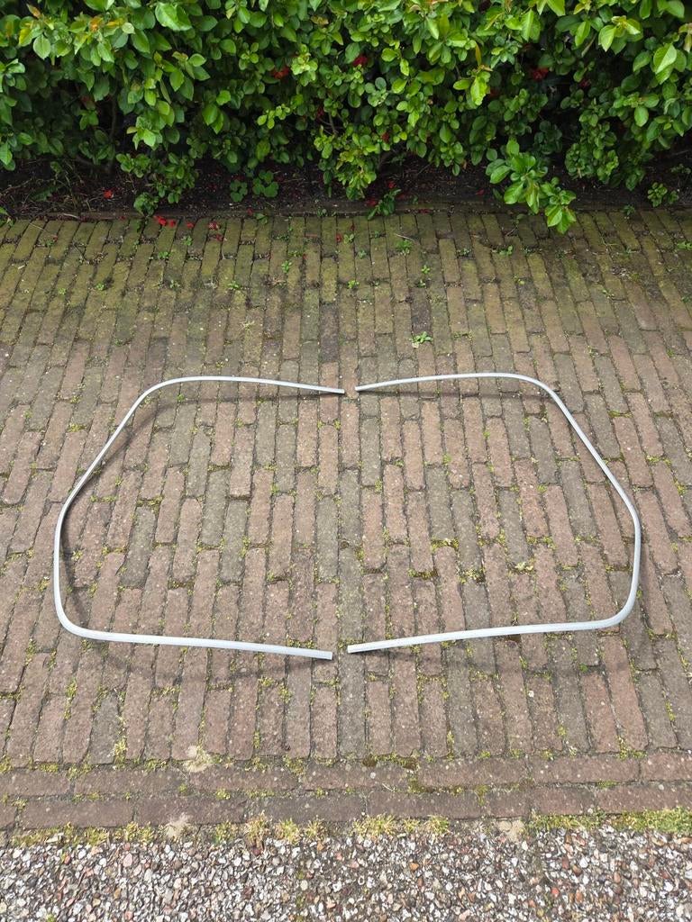 Alpine Renault A110 set L + R aluminium raamprofielen achter, Auto-onderdelen, Ophalen, Gebruikt, Renault