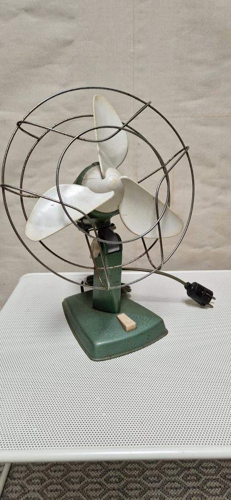 vintage industriele waaier/retro metalen ventilator, Ophalen, Huis en Inrichting