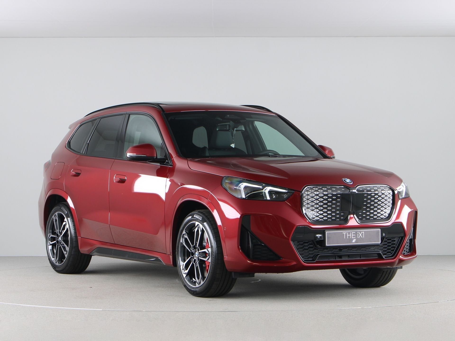 BMW iX1 eDrive20 67 kWh M Sport Edition (bj 2026, automaat), Met garantie (alle), Origineel Nederlands, 420 min, 204 pk