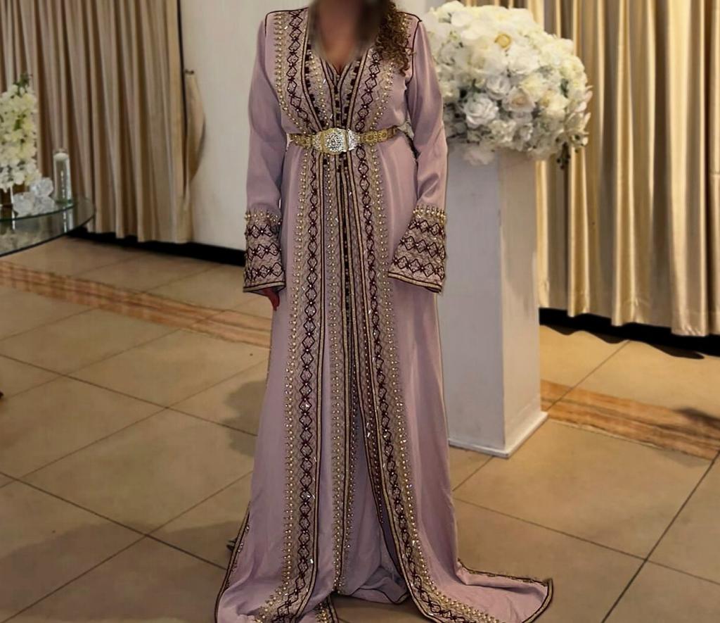 Elegante Kaftan Jurk Maat XS/S - Lichte beschadiging bij arm, Overige typen, Paars, Ophalen of Verzenden, Maat 34 (XS) of kleiner