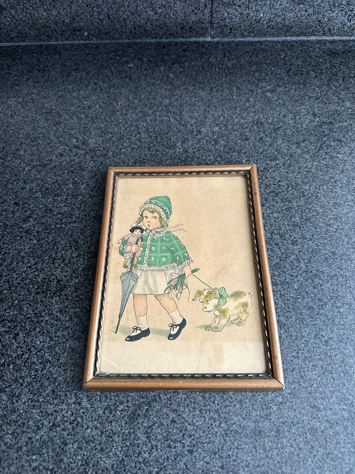 Vintage ingelijste prent van meisje met hond en pop, Antiek en Kunst, Ophalen of Verzenden, Print, Print/reproductie, Ingelijst