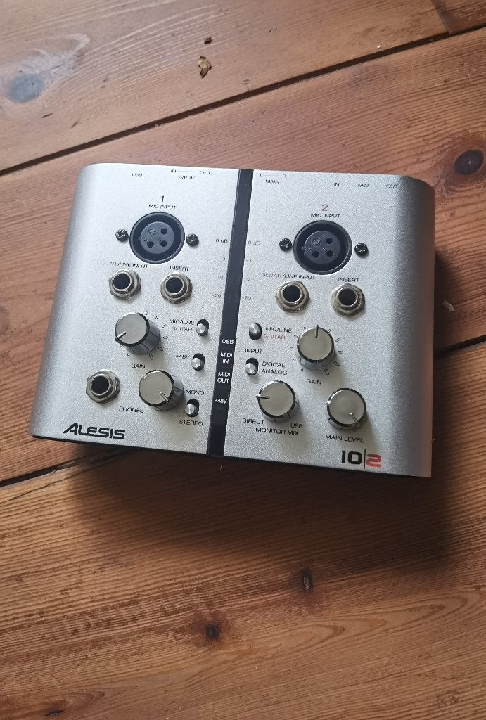 io2 Alesis audio interface, Ophalen of Verzenden, Gebruikt, Audio