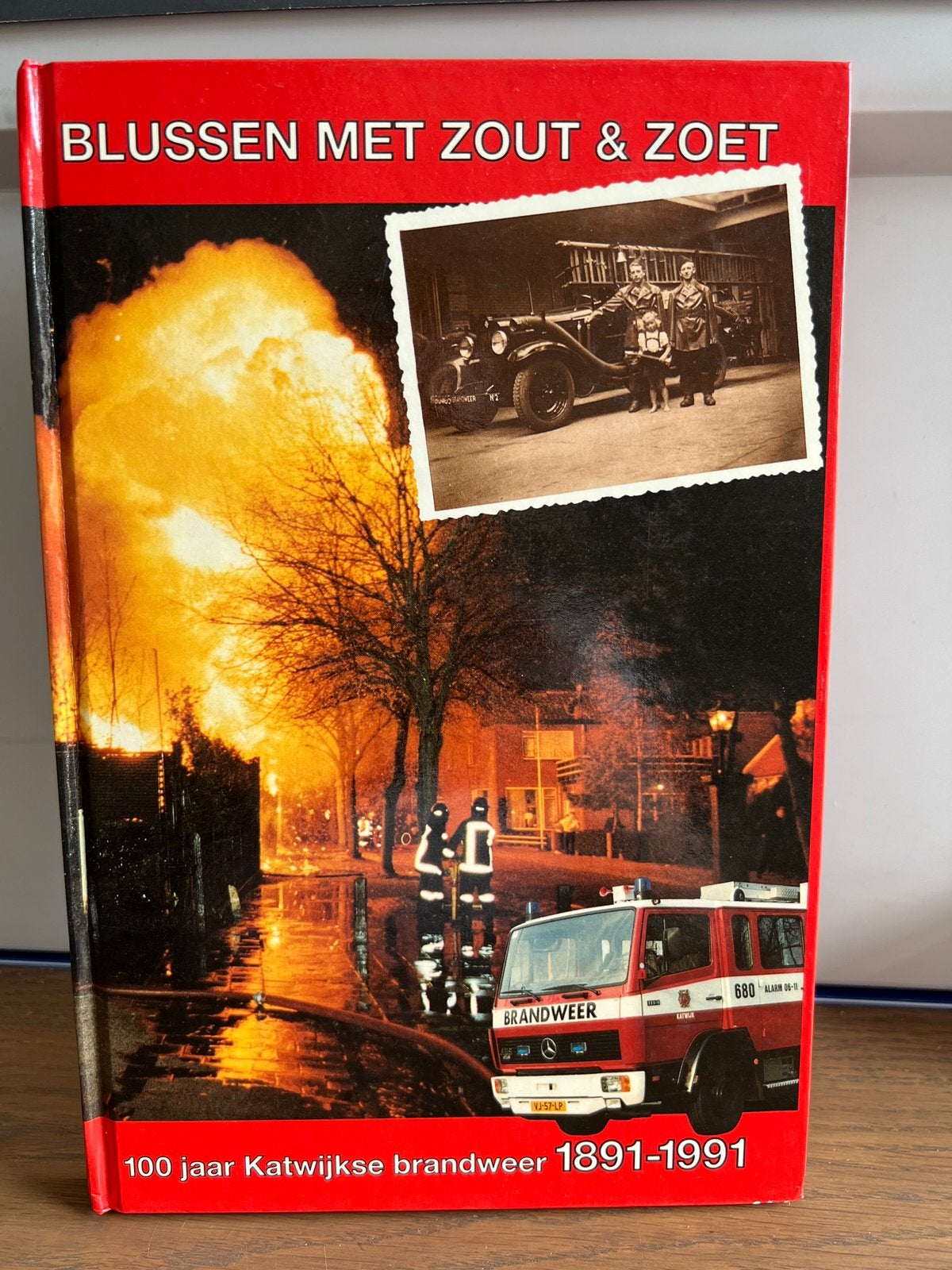 100 jaar Katwijkse brandweer 1891 - 1991, Ophalen of Verzenden, Gelezen
