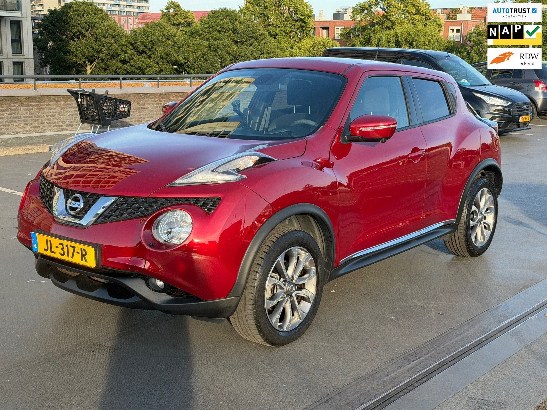 Nissan Juke 1.6 N-Connecta Automaat Clima Cruise Lane Assist, Auto's, Dealer onderhouden, Stof, Euro 6, 4 cilinders