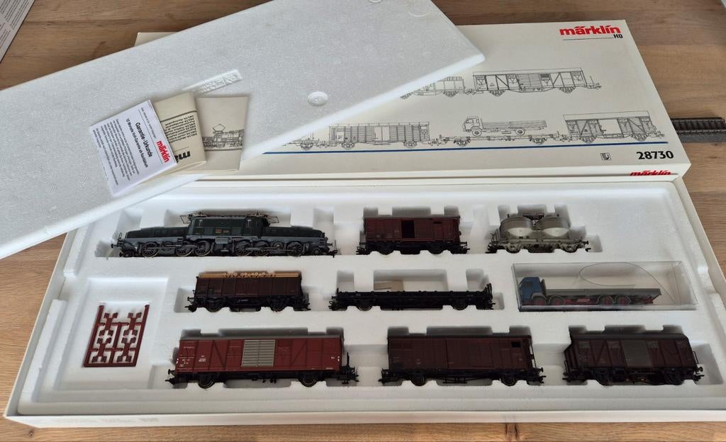 Märklin 28730 - 'Krokodil' Be 6/8 III en 7 goederenwagons, Wisselstroom, Ophalen of Verzenden, Märklin, Gebruikt