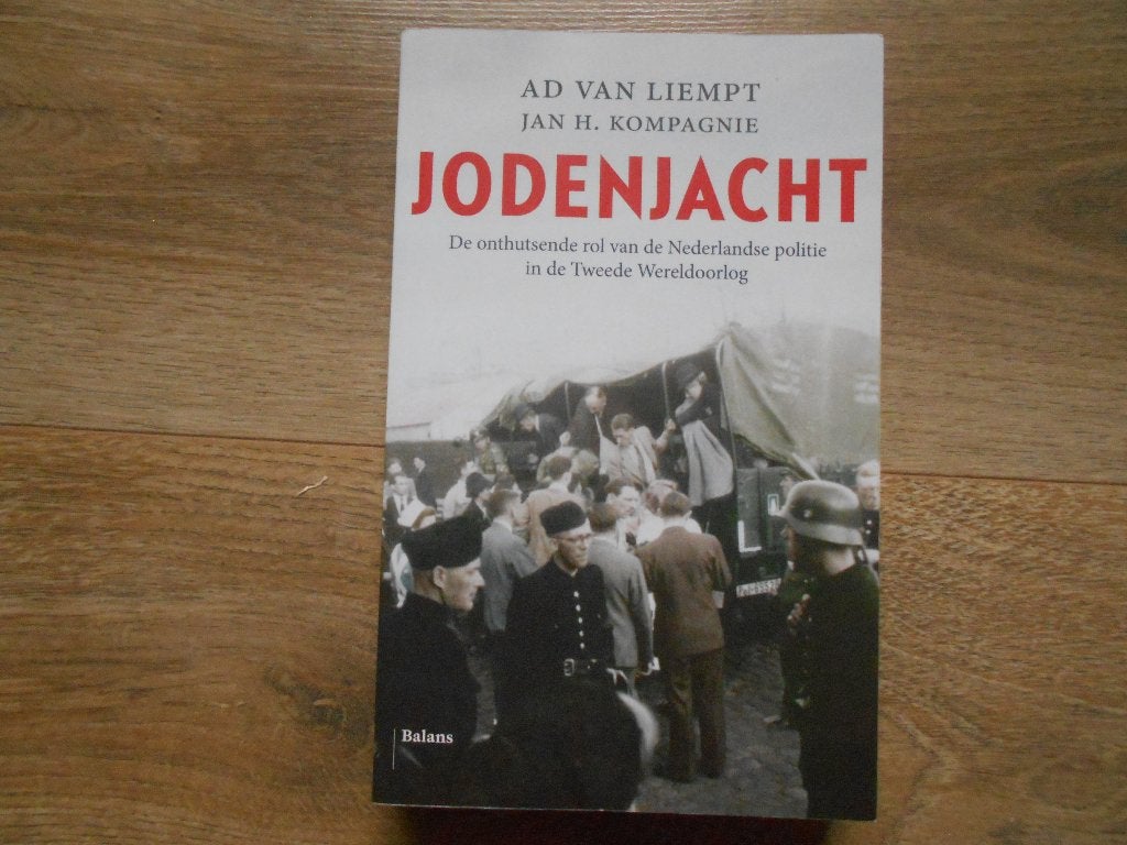Ad van Liempt Jodenjacht, Ophalen of Verzenden, Tweede Wereldoorlog, Zo goed als nieuw, Overige onderwerpen