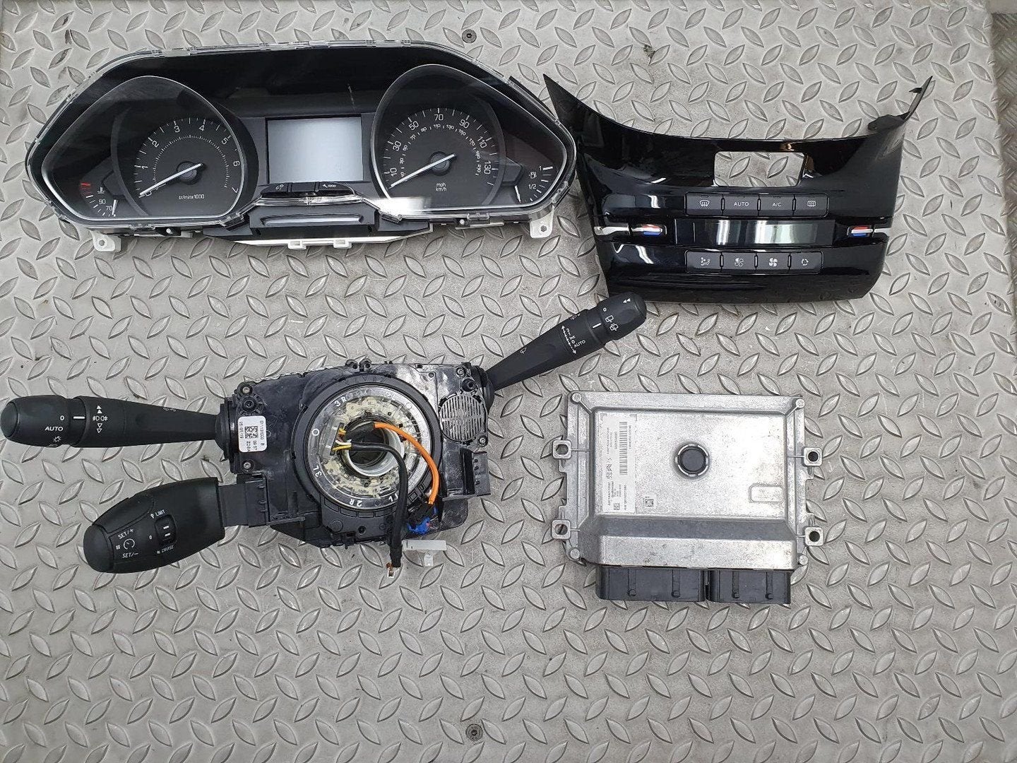 PEUGEOT 208 OVERIGE 2019, Auto-onderdelen, Overige Auto-onderdelen, Gebruikt, ARN erkend, Stiba lid, Erkend duurzaam, Ophalen of Verzenden