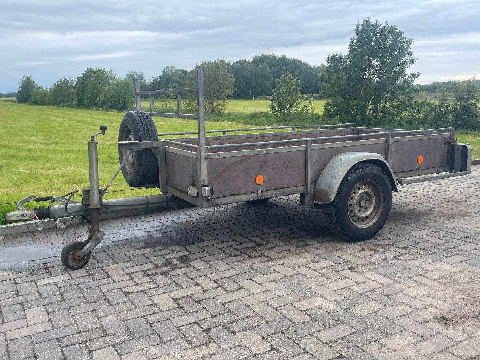 Pijnappel geremde enkelasser bakwagen aanhanger 260x126 cm, Auto diversen, Aanhangers en Bagagewagens, Ophalen, Zo goed als nieuw