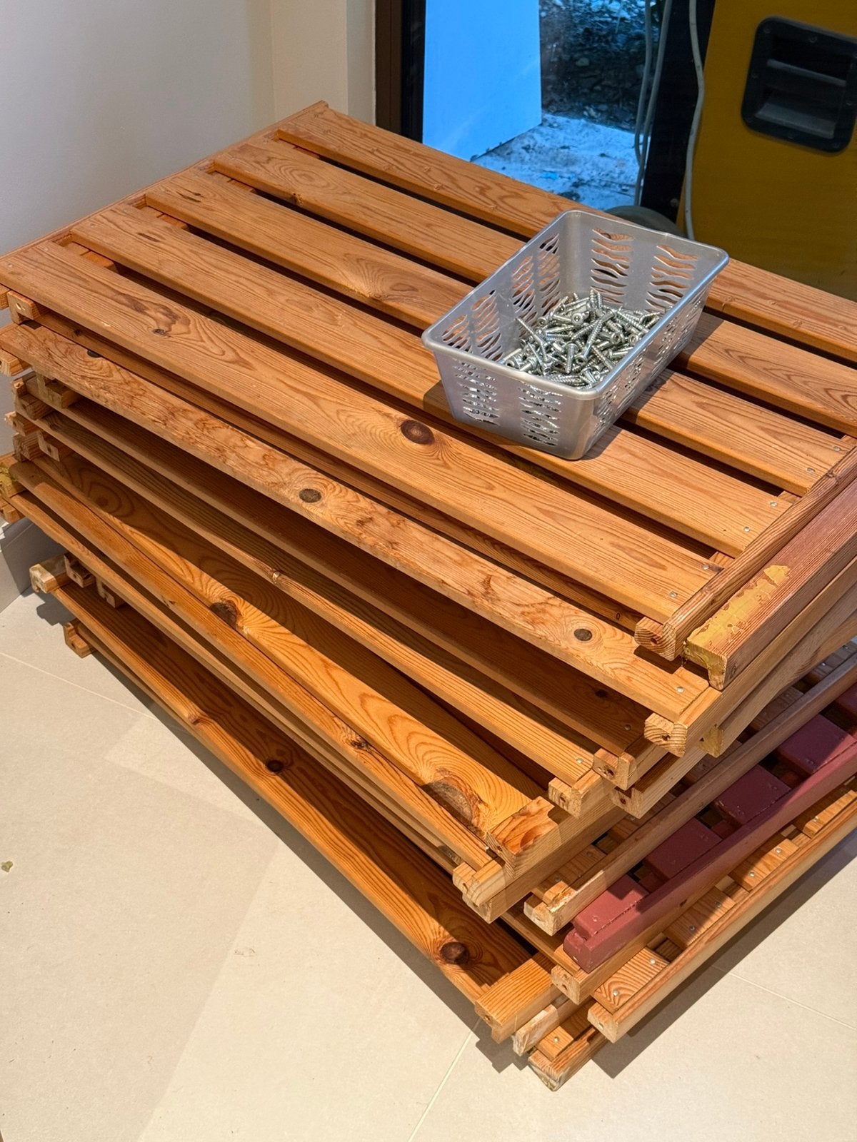 Ikea hejne stellingkast planken. 17 hout 1 kleur, Ophalen, Gebruikt