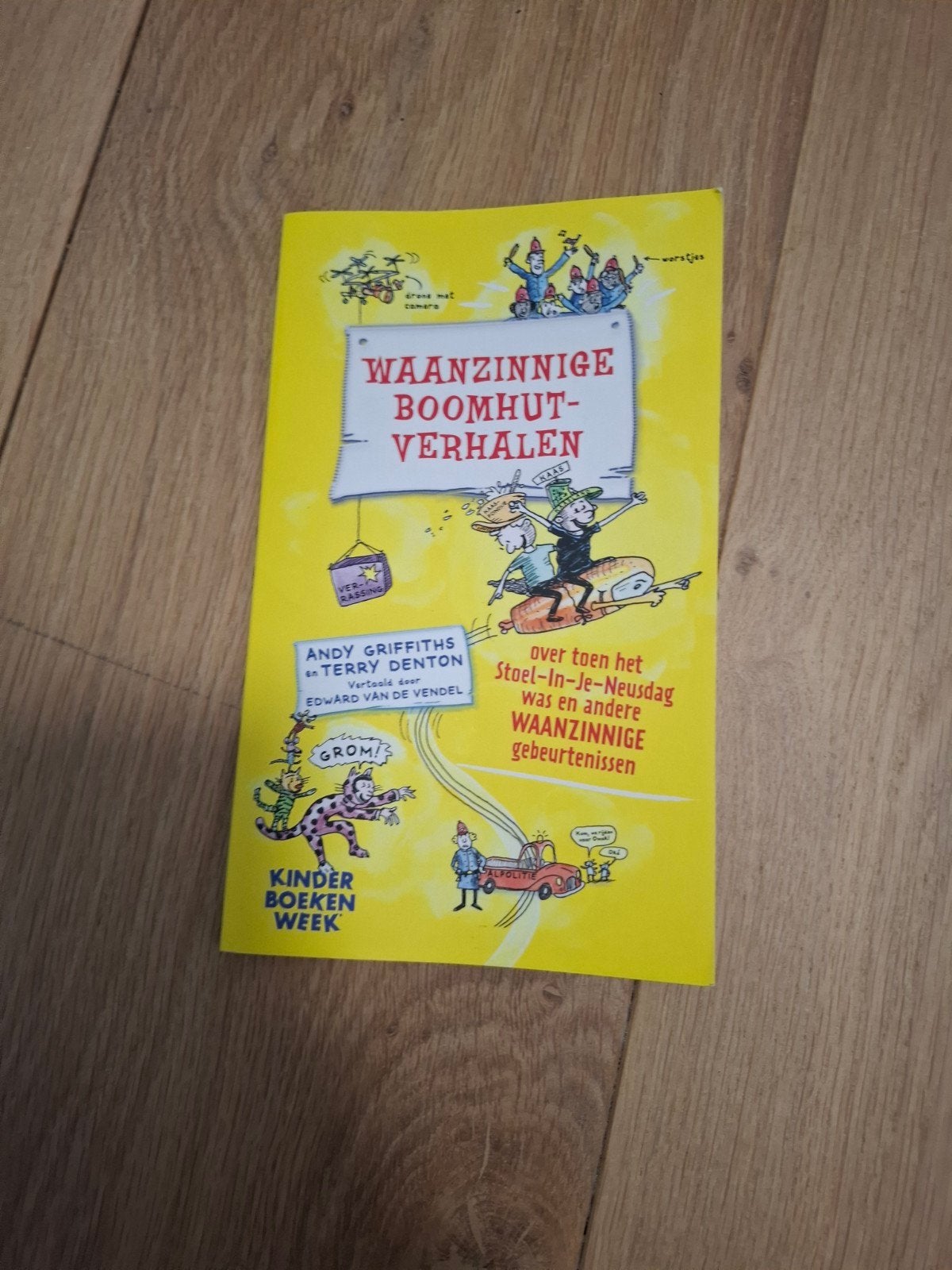 Waanzinnige Boomhut Verhalen - Andy Griffiths & Terry Denton, Boeken, Ophalen of Verzenden, Gelezen, Andy Griffiths en Terry Denton