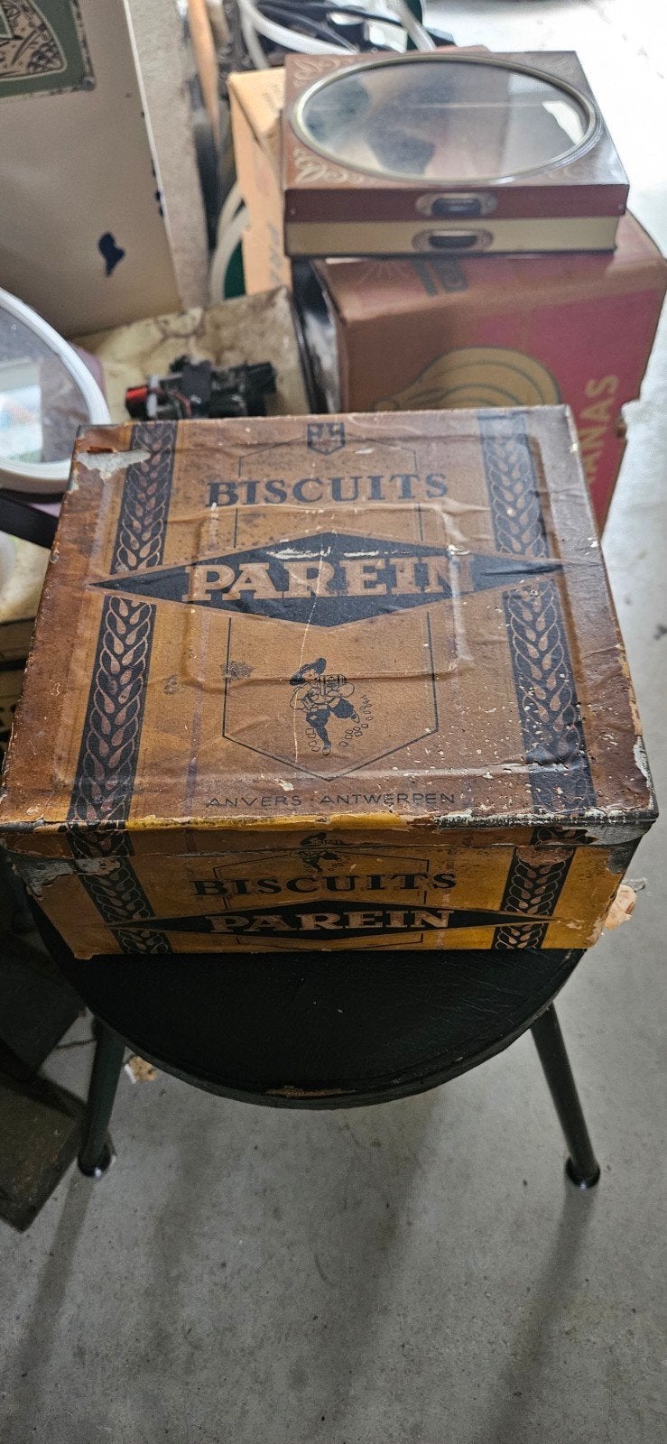 Parein biscuits blik jaren 40-50 met originel winkel deksel, Ophalen of Verzenden, Gebruikt, Verpakking
