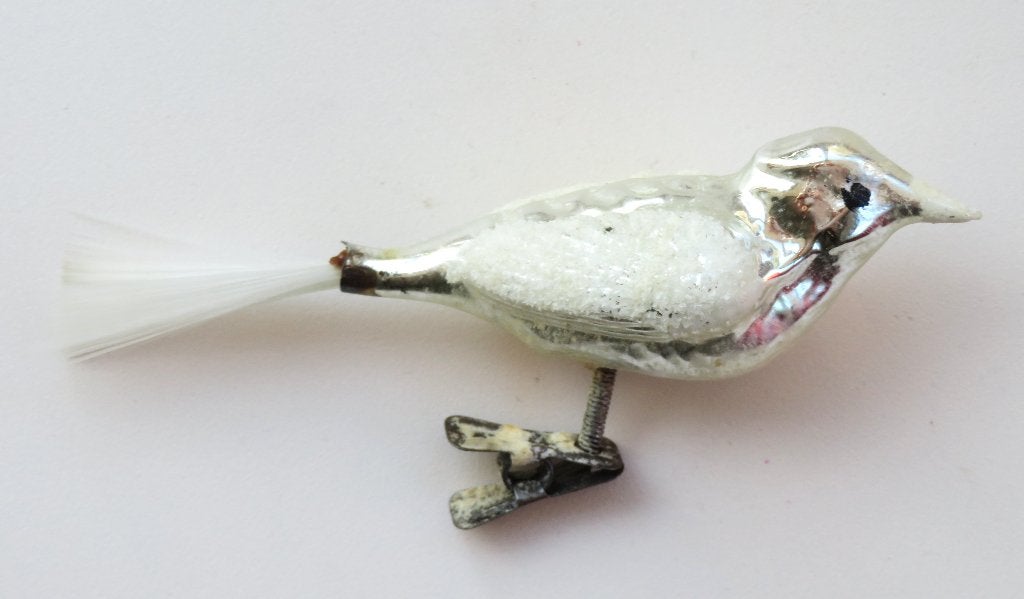 Oude Kerstbal: Vogel op knijper 01 zilver, witte vleugels, Diversen, Kerst, Ophalen of Verzenden
