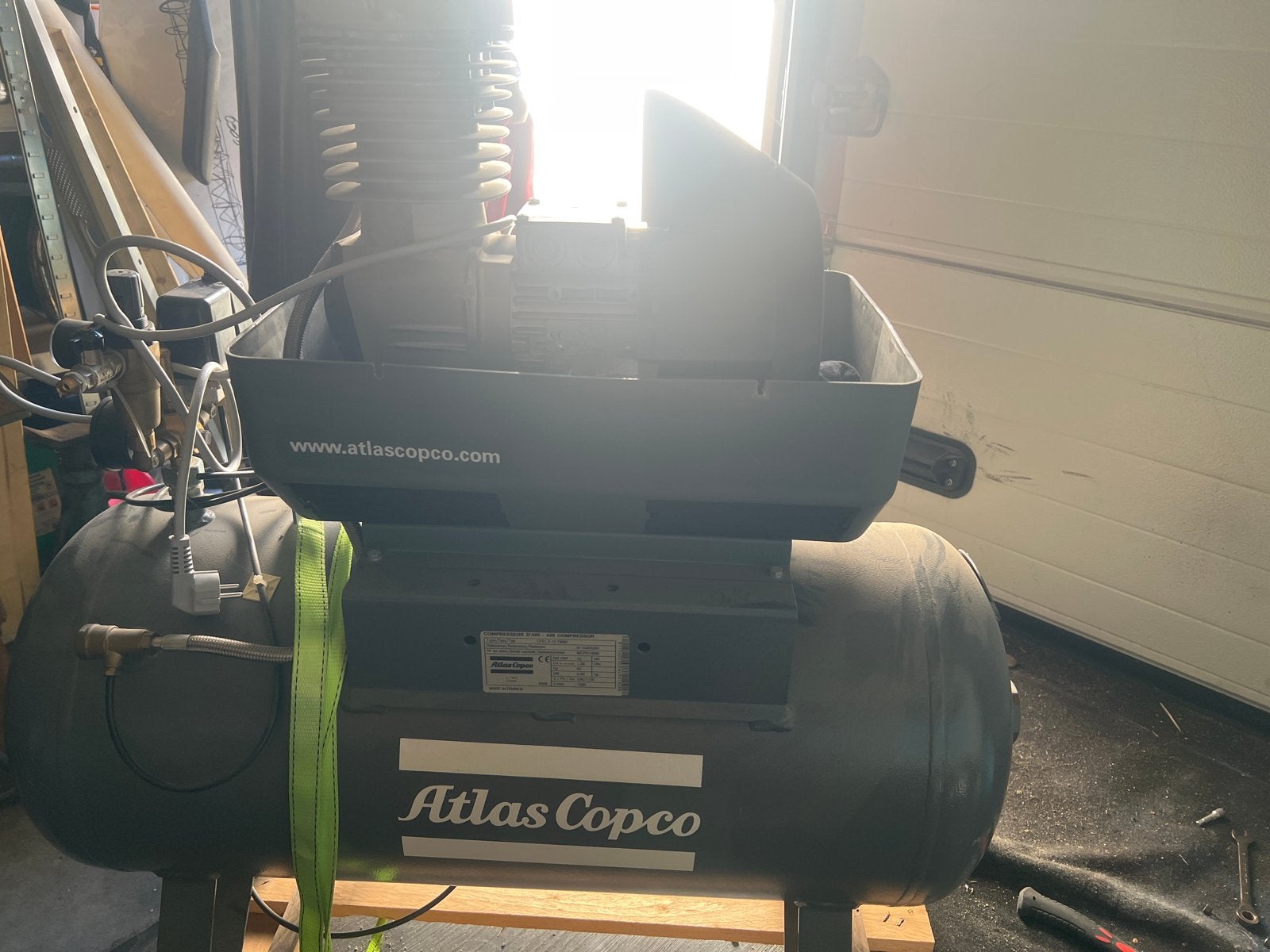 Atlas Copco LFX1.0-10 TM90 Compressor - Zo goed als nieuw, Doe-het-zelf en Verbouw, 25 tot 100 liter, Ophalen of Verzenden, Zo goed als nieuw