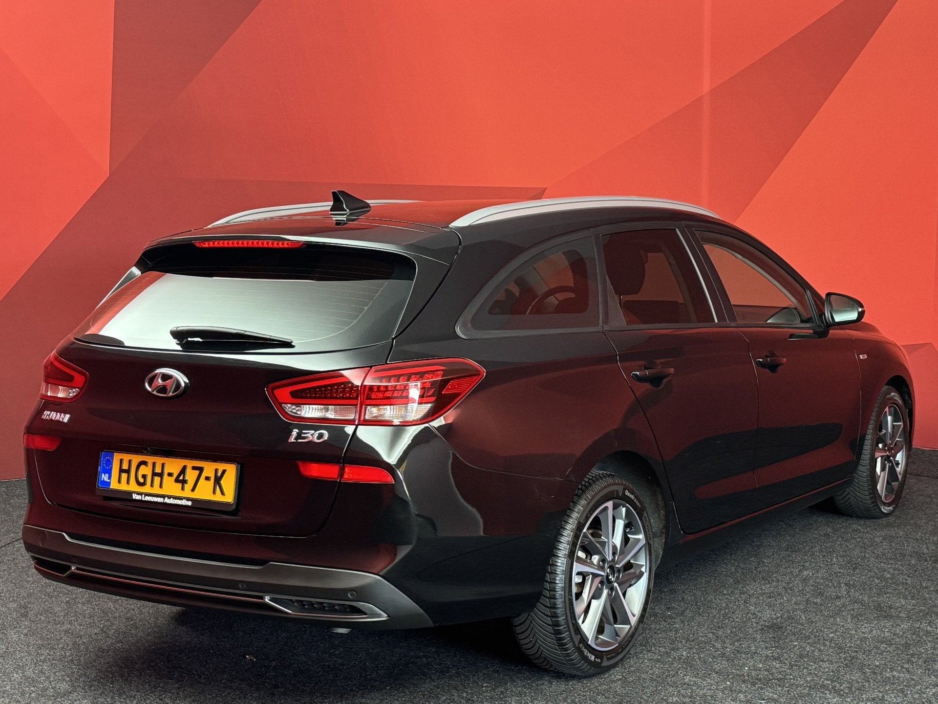 Hyundai i30 Wagon 1.0 T-GDi MHEV Comfort | Clima | Stoel/Stu, Stof, Gebruikt, Automatische klimaatregeling, Zwart