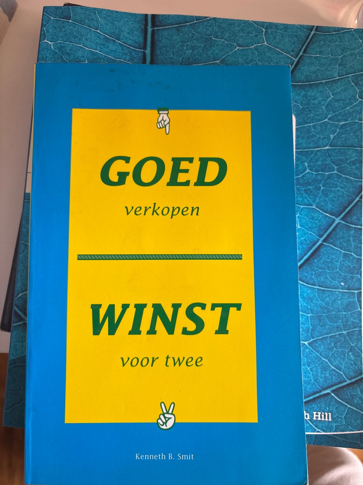 Goed verkopen, Winst voor twee - Kenneth B. Smit, Boeken, Ophalen of Verzenden, Gelezen, Economie en Marketing