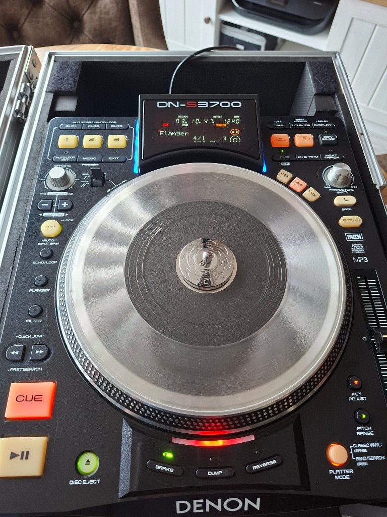 Denon DN-S3700 Mediaspeler + Flightcase, Ophalen of Verzenden, Gebruikt, Draaitafel, Denon