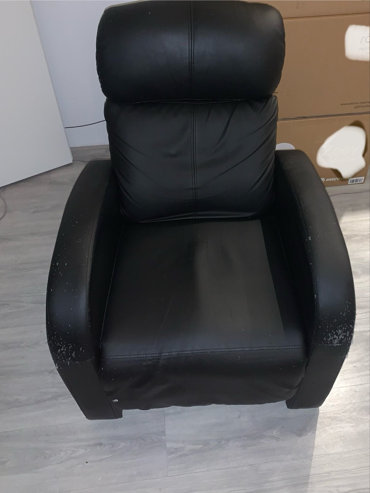 Zwarte massage stoel met afstandsbediening, Kunststof, Gebruikt, 75 tot 100 cm, Ophalen of Verzenden