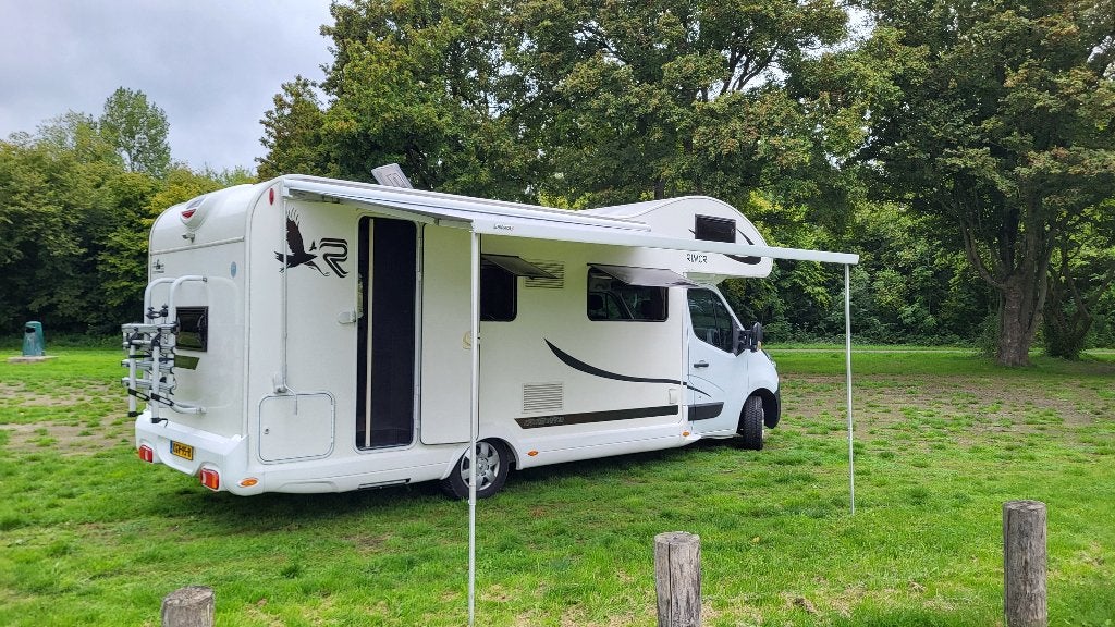 2015 Rimor alkoof 7 persoons 43700km Renault 150pk, Alkoof, Ringverwarming, Treinzit, Koelkast