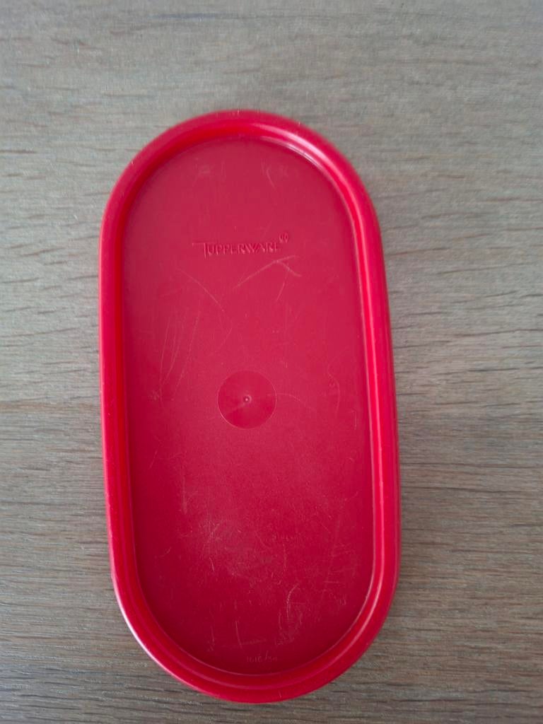 Tupperware deksel. Rood, Ophalen of Verzenden, Rood, Schaal