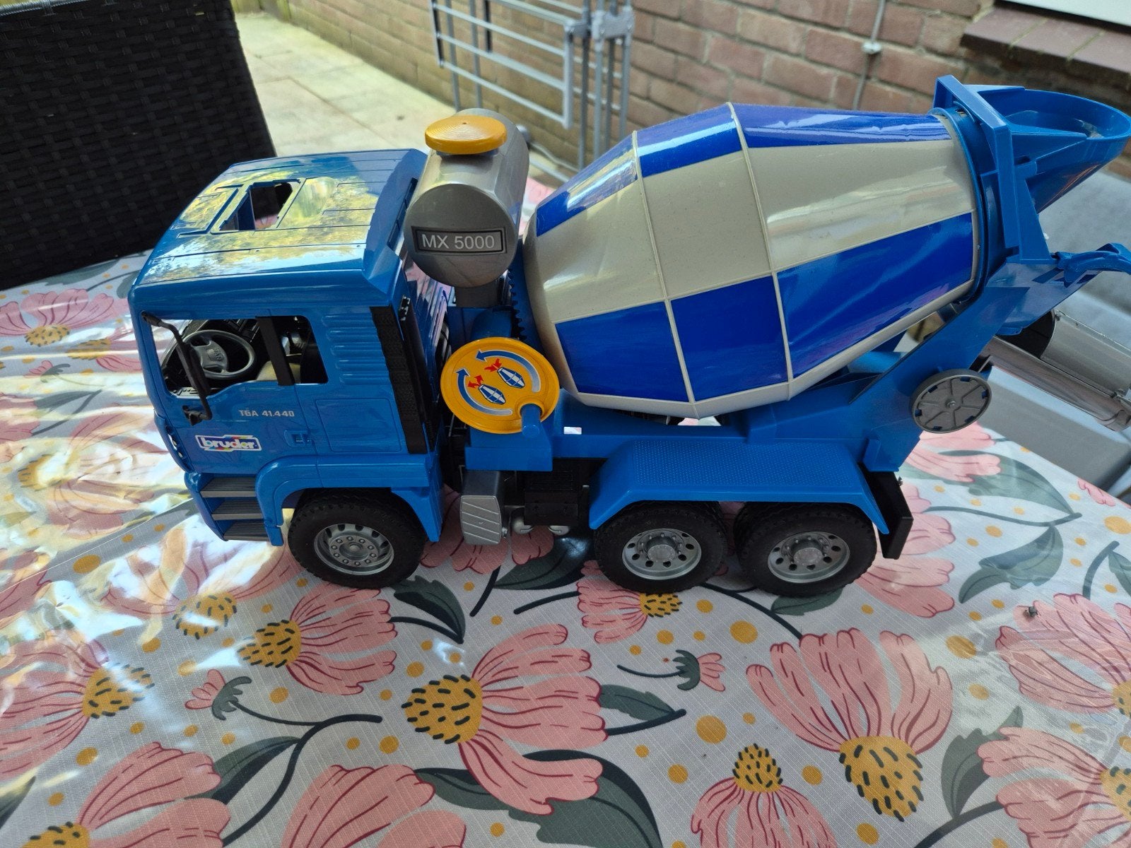Bruder TGA  beton auto, Ophalen of Verzenden