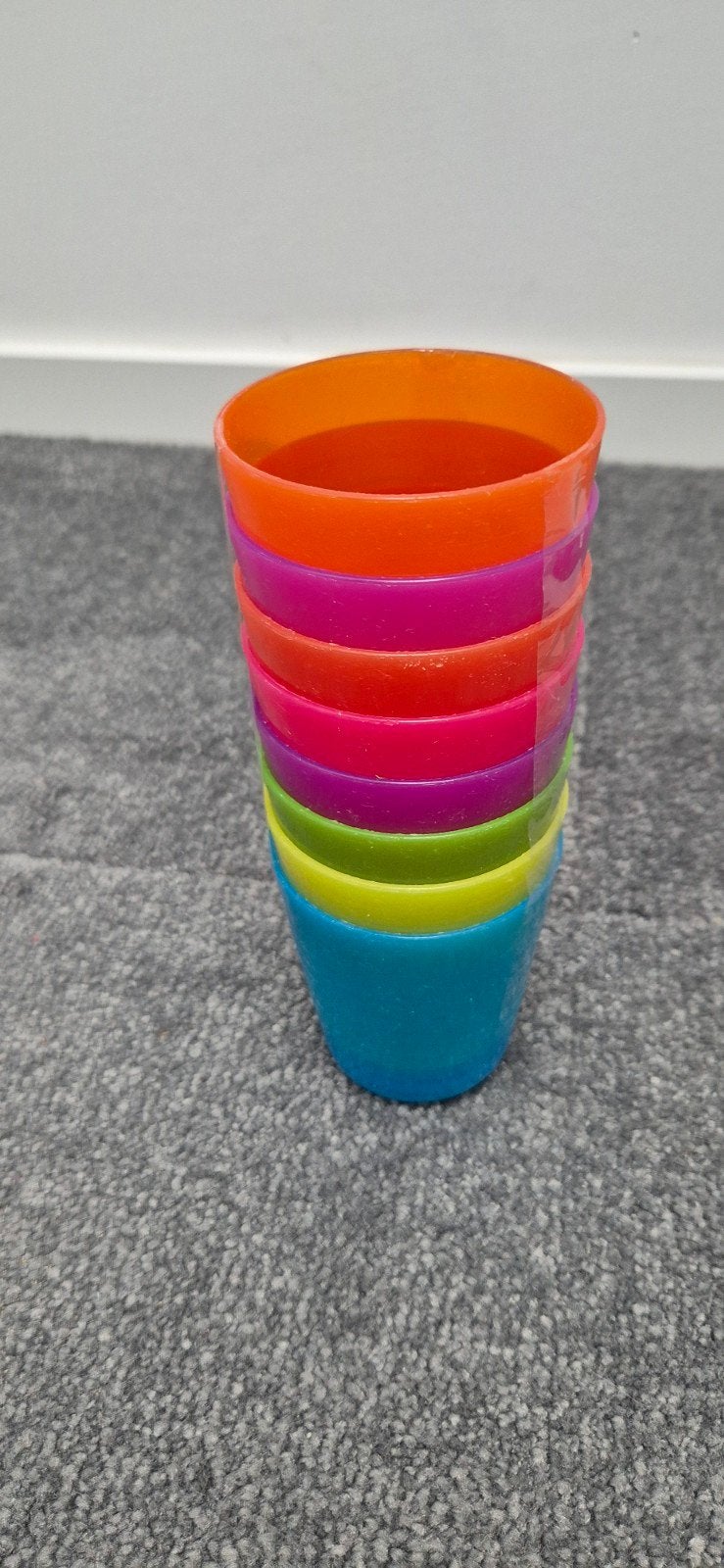 8 vrolijke IKEA bekers voor kinderen, Ophalen, Gebruikt