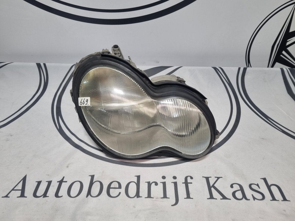 Rechter H7 koplamp W203 C-Klasse A2038200261 [669], Niet ingevuld, Gebruikt, Mercedes-Benz, Niet ingevuld