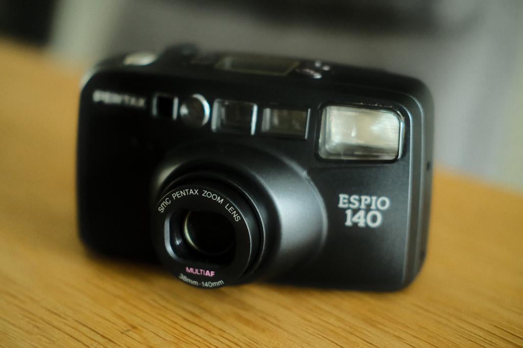 Pentax Espio 140 Analoge 35mm Compact Zoom Camera, Audio, Tv en Foto, Fotocamera's Analoog, Ophalen of Verzenden, Gebruikt, Compact