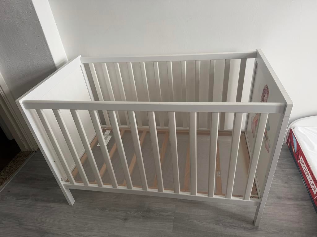 Wit babybedje, Ophalen, Zo goed als nieuw, Ledikant