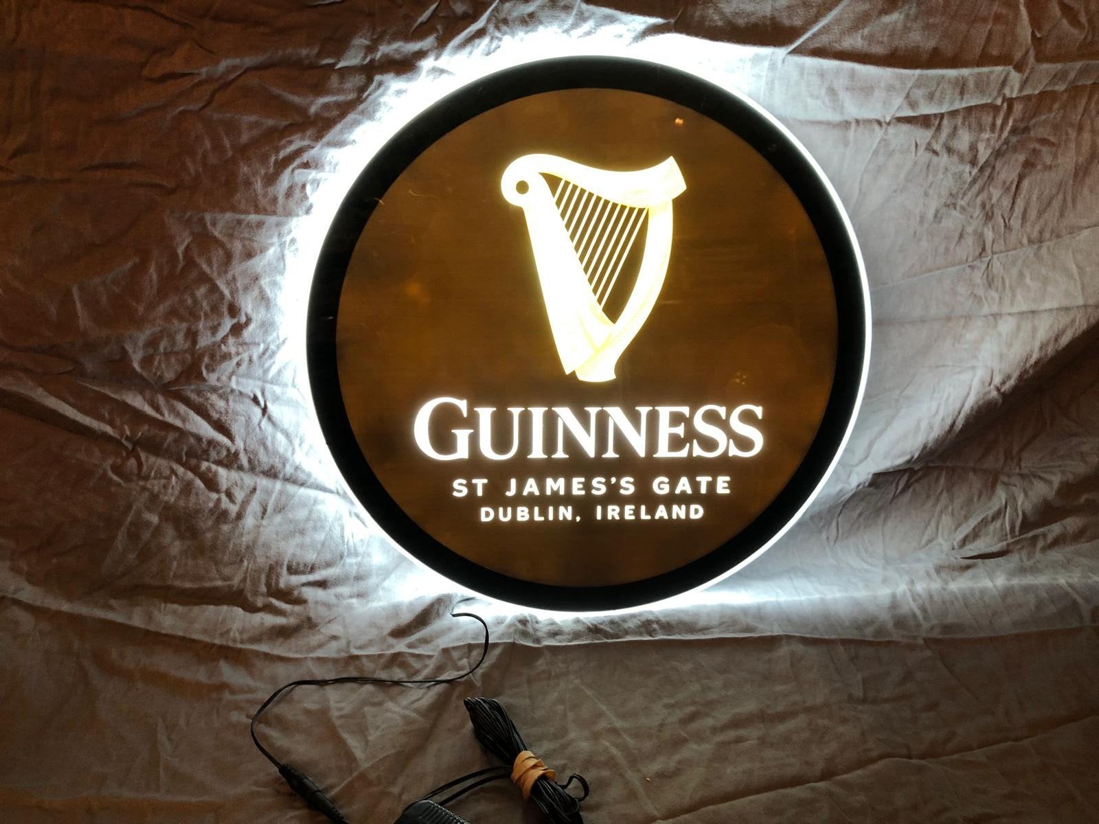 GUINNESS led lichtreclame, Verzamelen, Biermerken, Ophalen of Verzenden, Reclamebord, Plaat of Schild, Overige merken