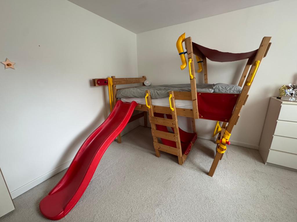 Wickey bed met glijaan, halfhoogslaper, Ophalen, Gebruikt, 100 cm of meer, Matras