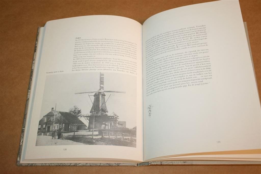 Gemeente Vries - Het land van de Zweedse Kornoelje, Ophalen of Verzenden, Gelezen