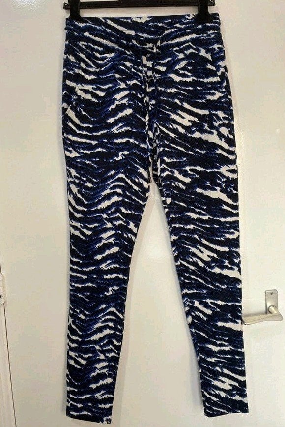 ANDCOWOMAN Zebra Print Broek Maat M nieuw., Maat 38/40 (M), ANDCOWOMAN, Blauw, Ophalen of Verzenden